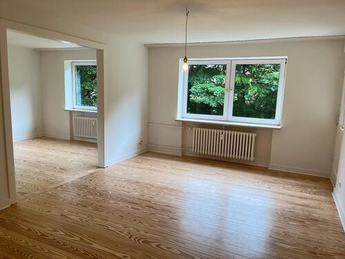 Foto - 4-Raumwohnung mit Balkon und Gäste-WC