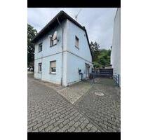 Vermietetes Haus mit großem Grundstück in Neuwied