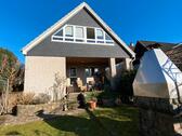 Foto - Einfamilienhaus mit 2 Wohneinheiten in Bad Schwartau-Cleverbrück