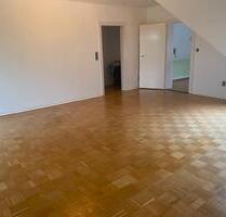 Großzügige 2,5 Zimmerwohnung in Gehrden, Parkett, Einbauküche