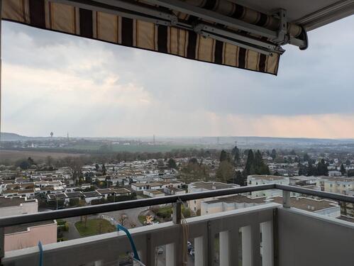 Foto - Privatverkauf: 2,5-Zi. Wohnung mit Balkon, TG & Aufzug