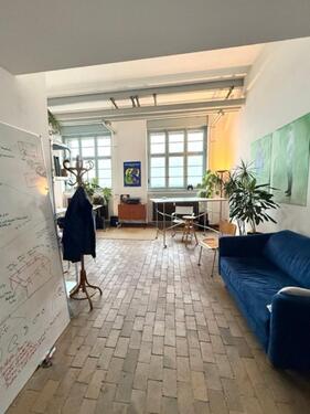 Foto - Coworking Arbeitsplatz im gemeinsamen StudioAtelier