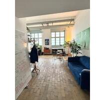 Coworking Arbeitsplatz im gemeinsamen StudioAtelier - Hamburg Rothenburgsort