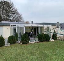 Schönes Haus mit Pavillon, Wintergarten und Solaranlage - Schweinfurt Haardt