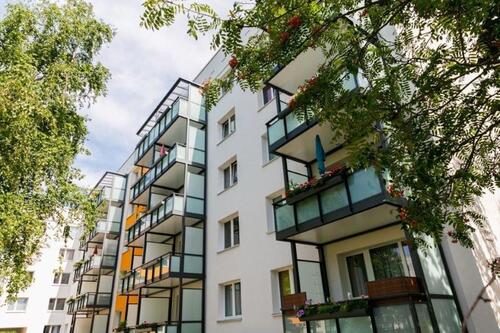 Foto - 3-Raumwohnung mit großem Balkon und moderner Einbauküche!
