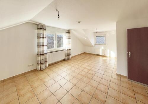 Foto - 2 Zimmer Dachgeschoßwohnung zur Miete in Köln