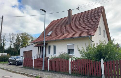 Foto - Charmantes Einfamilienhaus mit Garten und Garage in Babenhausen