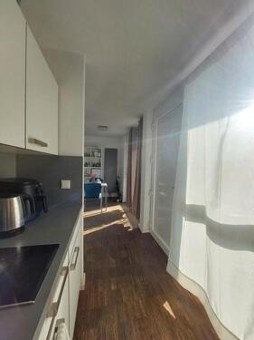 Foto - Helles Zimmer in einer 2er-WG, ab sofort verfügbar.