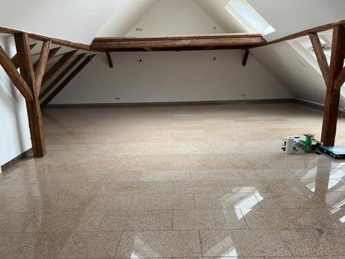 Foto - ℹ️ ⭐ PROVISIONSFREI Großes DACHSTUDIO in Kirchheim (Schwaben) zu vermieten (Eigenbestand)