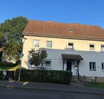 Preiswerte, gepflegte 10-Raum-Doppelhaushälfte in Kassel Philippi