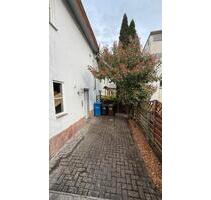 Wohnung 165 qm Villmar Weyer - 1.200,00&nbsp;EUR Kaltmiete, ca.&nbsp; 165,00&nbsp;m&sup2; in Villmar (PLZ: 65606)