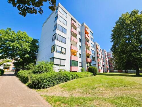 Foto - Helle, renovierte 3-Zi.-Wohnung mit Balkon im Altwarmbüchen