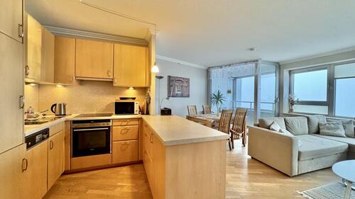 Foto - Traumhafte Aussicht! Möbliertes 2-Zimmer-Apartment im Wikingturm mit Loggia