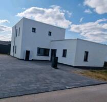 Einfamilienhaus zu vermieten - 1.999,00&nbsp;EUR Kaltmiete, ca.&nbsp; 160,00&nbsp;m&sup2; in Delitzsch (PLZ: 04509)