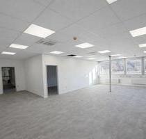 Renovierte Büroflächen im Gewerbepark Rottendorf – ab 80 m², inkl. NK