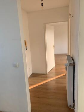 Foto - Sanierte zwei 2,5 Zimmer Wohnung mit Terrasse
