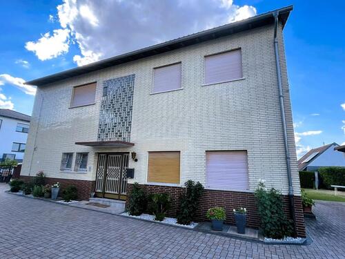 Foto - 10 Zimmer Mehrfamilienhaus, Wohnhaus zum Kaufen in Niddatal