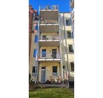 Altbau und doch neu: 3-Zimmer-Wohnung in der Wik - Kiel