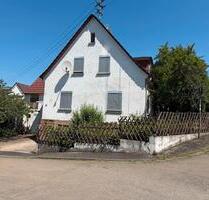 Freistehendes Einfamilienhaus - 179.000,00&nbsp;EUR Kaufpreis, ca.&nbsp; 99,00&nbsp;m&sup2; in Wetzlar (PLZ: 35583) Hauserberg