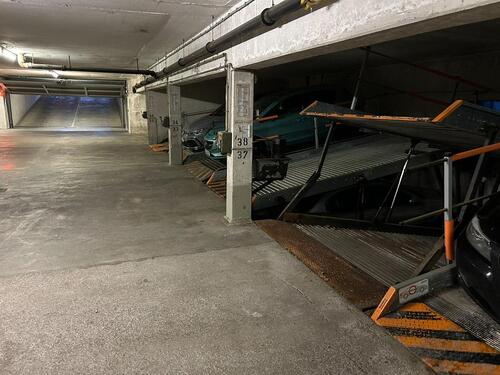 Foto - Ab sofort: Duplex-Stellplatz (unten) in Obergiesing