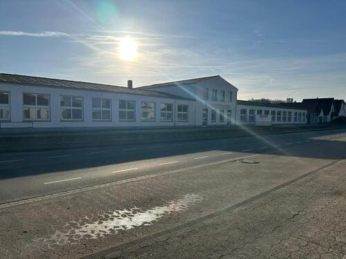 Foto - Lagerhalle mit Rampe in Löhne - 4.275,00&nbsp;EUR Kaltmiete, ca.&nbsp; 2,85&nbsp;m&sup2;