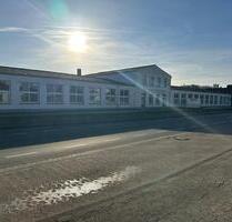 Lagerhalle mit Rampe in Löhne - 4.275,00&nbsp;EUR Kaltmiete, ca.&nbsp; 2,85&nbsp;m&sup2; in Löhne (PLZ: 32584)