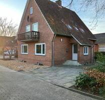 Einziehen und wohlfühlen - modernisiertes Einfamilienhaus mit 5 Z - Stade