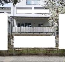 Zentrale 77m² in Zorneding: Südbalkon & Schreinerküche