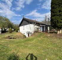Freistehendes Einfamilienhaus mit großem Garten in Bruckberg - Essenbach