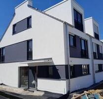 Große Doppelhaushälfte 173 m² Wohnfläche, voll unterkellert - Wuppertal Dornap