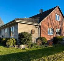 Modernisiertes Familienparadies mit Homeoffice-Boost - Krempe