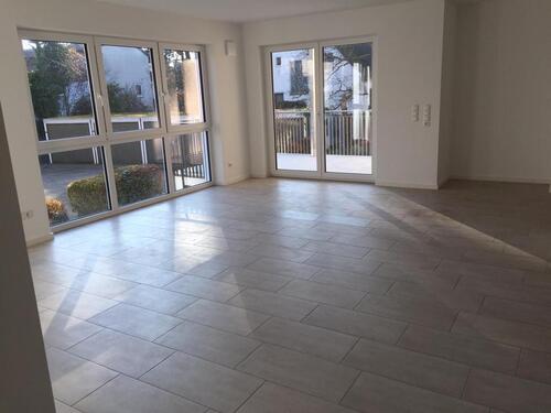 Foto - Biete 87m2 große 3,5 Zimmer Wohnung in 88045 Friedrichshafen