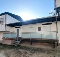 Moderner Bungalow im idyllischen Kordel