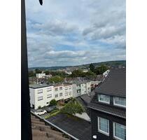 Perfekt für eine Familie - schöne DG 3 Zi Wohnung mit 2 Bädern - Wuppertal Barmen