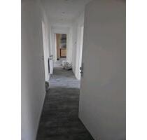 3 Zimmer Wohnung DG - 700,00&nbsp;EUR Kaltmiete, ca.&nbsp; 75,00&nbsp;m&sup2; in Geislingen (PLZ: 72351)