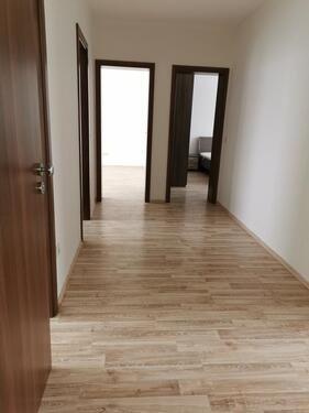 Foto - 3-Zimmer-Dachgeschosswohnung mit Balkon, Stellplatz & Einbauküche