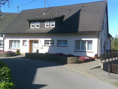 Foto - Mehrfamilienhaus - 385.000,00&nbsp;EUR Kaufpreis, ca.&nbsp; 298,00&nbsp;m&sup2;