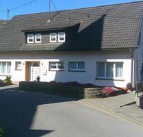 Mehrfamilienhaus - 385.000,00&nbsp;EUR Kaufpreis, ca.&nbsp; 298,00&nbsp;m&sup2; in Gummersbach (PLZ: 51647) Hepel
