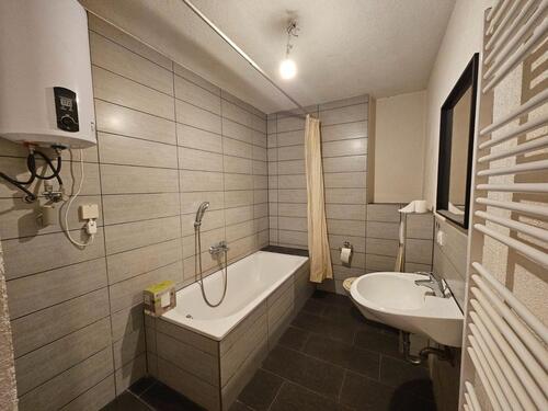 Foto - 2 ZKB mit Stellplatz und Einbauküche in HofheimLampertheim,