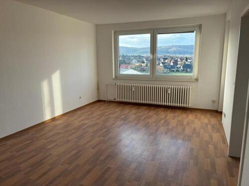 Foto - **Schöner Ausblick**Frisch RENOVIERTE 1,5 Zimmerwohnung mit BALKON**
