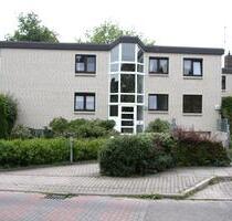 Helle 2 Zimmer ETW Quickborn, Balkon u. TG v. Privat ohne Makler