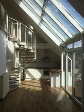 Foto - Lichtdurchflutete Penthousewohnung mit Galerie & 2 Stellplätzen