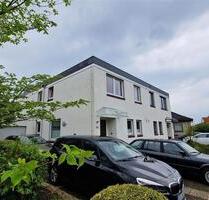 Geräumige Doppelhaushälfte an ruhiger aber zentrumsnaher Lage - Schortens