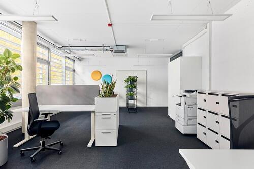Foto - Flexibler Schreibtischplatz in Ismaning – modern, ruhig, komplett ausgestattet