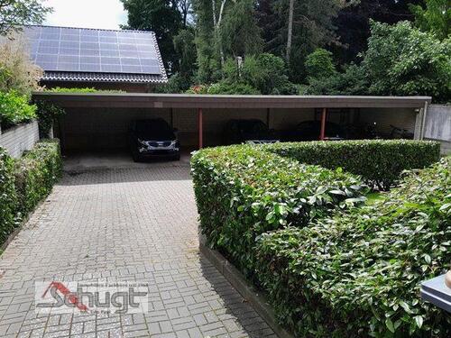 Foto - Zentrumsnaher Stellplatz unter einem Reihencarport!