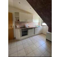 Dachgeschosswohnung 2,5 Zimmer in Wiesbaden Medenbach