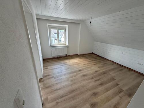 Foto - 3 Zimmer Dachgeschoßwohnung zur Miete in Mallersdorf-Pfaffenberg