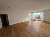 Foto - Helle 3Zi Wohnung, saniert, 2 Balkone, Blick in die Ferne