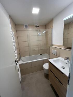 Foto - 2 Zimmer-Wohnung, Einbaucküche, Balkon Garage auf Wunsch