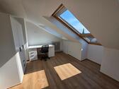 Foto - 3 Zimmer Dachgeschoßwohnung zur Miete in Stuttgart